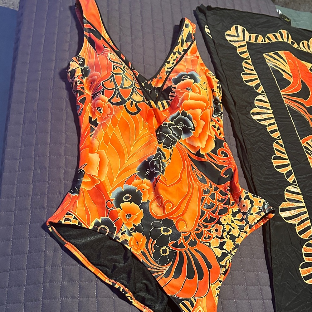 Gottex Orange and Black Floral Swimsuit with matching silk Coverup. - Picture 2 of 5